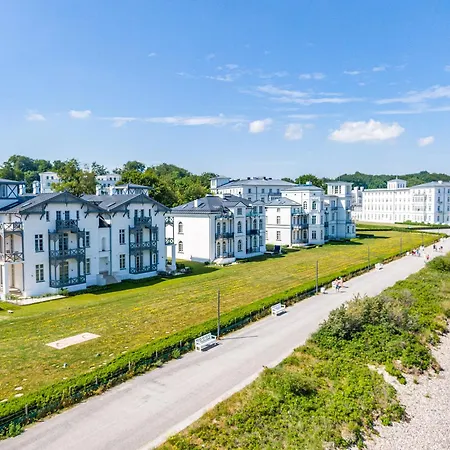 Schwan 02 Heiligendamm